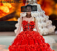 Alexander McQueen fashion dress new collection spring summer show