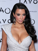 News Kim Kardashian lifestyle pregnancy in red photo dress