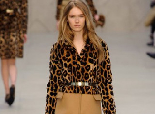 Burberry in shops fashion new collection fall winter 2014