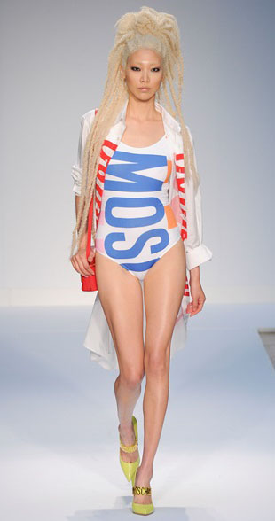 Moschino Spring Summer 2015 Look 3