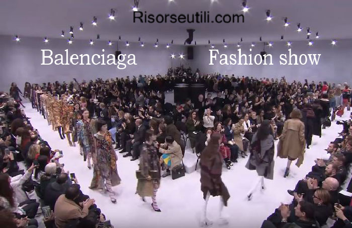 Fashion show Balenciaga fall winter 2016 2017 womenswear