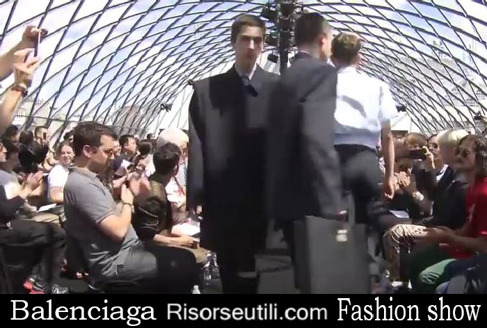 Fashion show Balenciaga spring summer 2017 menswear