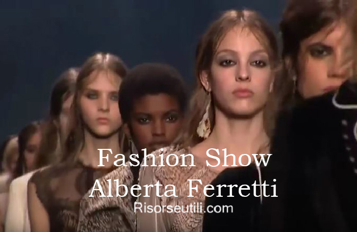 Fashion show Alberta Ferretti fall winter 2016 2017 womenswear