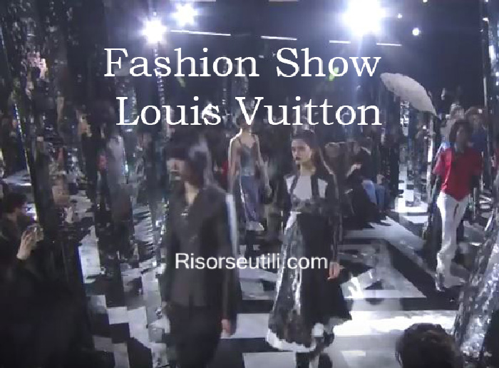 Fashion show Louis Vuitton fall winter 2016 2017 womenswear