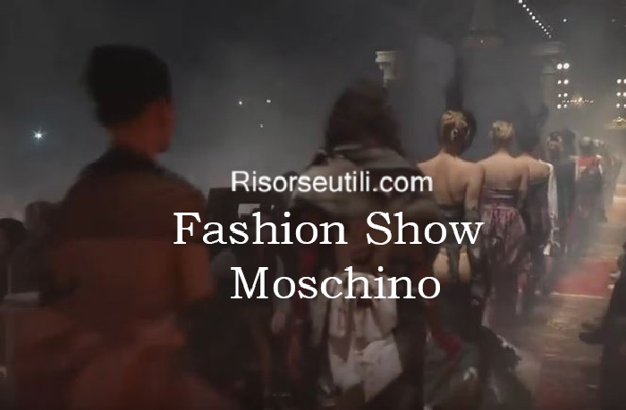 Fashion show Moschino fall winter 2016 2017 womenswear