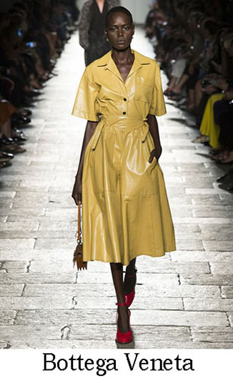 Trench Bottega Veneta spring summer 2017