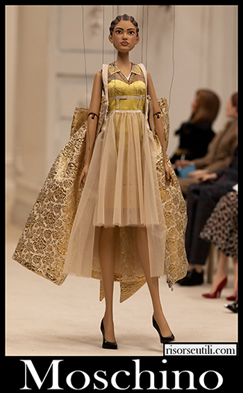 Moschino spring summer 2021 fashion collection womens 13 Moschino spring summer 2021 fashion collection womens 13