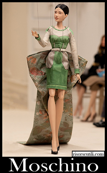 Moschino spring summer 2021 fashion collection womens 14 Moschino spring summer 2021 fashion collection womens 14