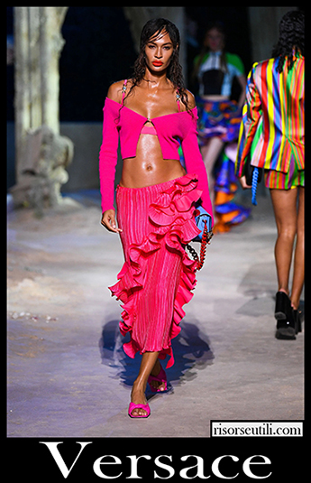 Versace spring summer 2021 fashion collection womens 4 Versace spring summer 2021 fashion collection womens 4
