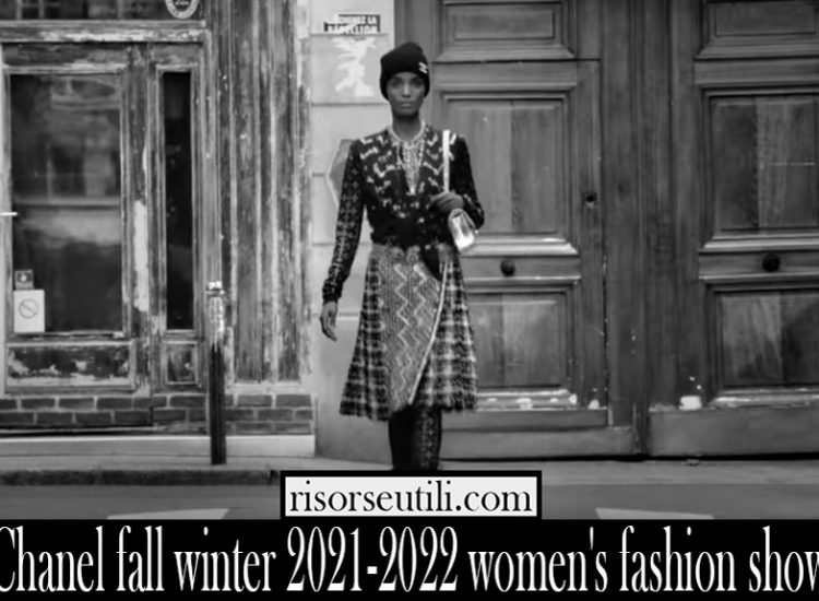 Chanel fall winter 2021 2022 womens fashion show