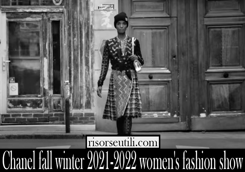 Chanel fall winter 2021 2022 womens fashion show
