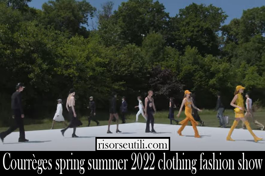 Courreges spring summer 2022 clothing fashion show