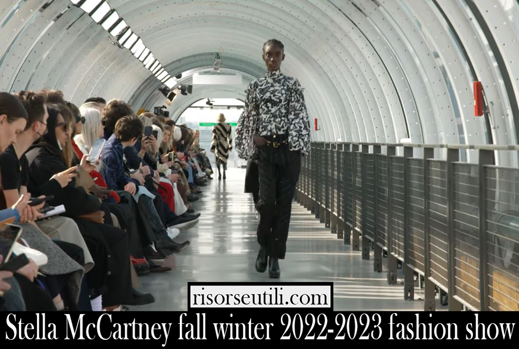 Stella McCartney fall winter 2022 2023 fashion show