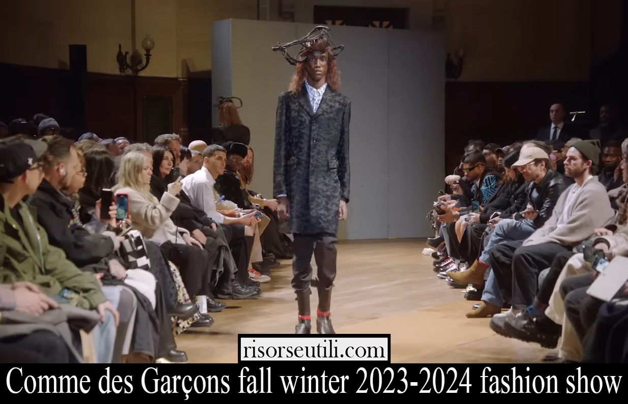 Comme des Garcons fall winter 2023 2024 fashion show